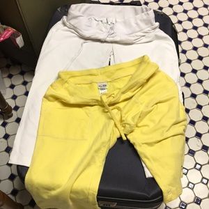 Lot Capri workout pants.